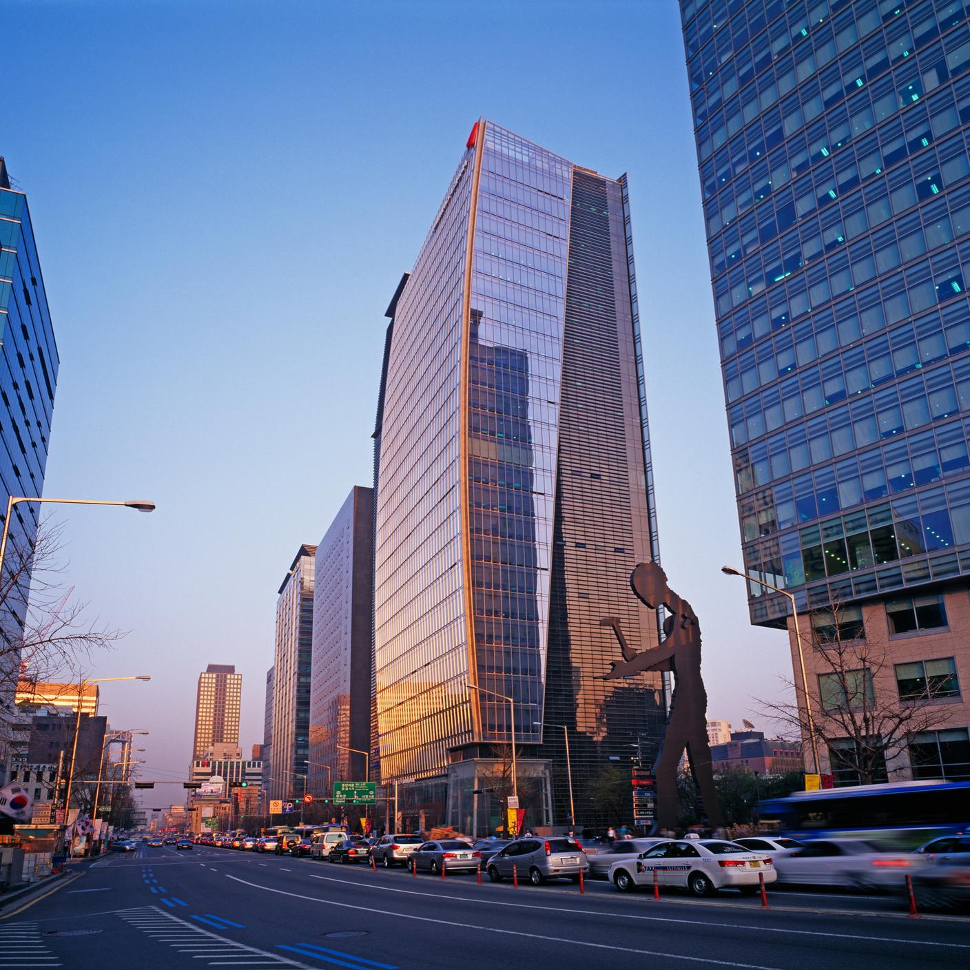 Wie samsung ISO 45001 - Statue des hämmernden Mannes in korea