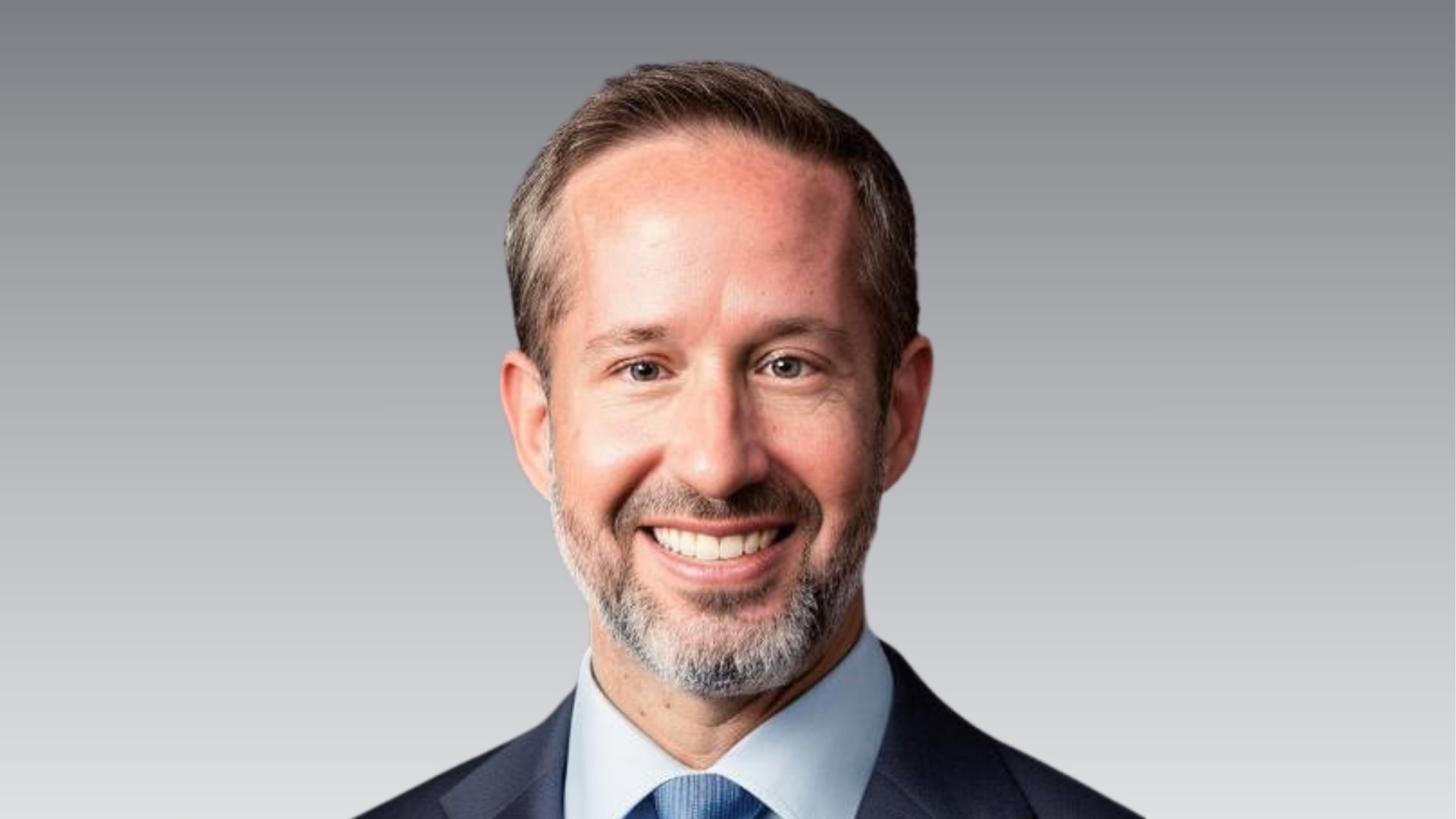 Chad Mathews, Associate Director, gespecialiseerd in auditprogramma's op het gebied van milieu, gezondheid & veiligheid