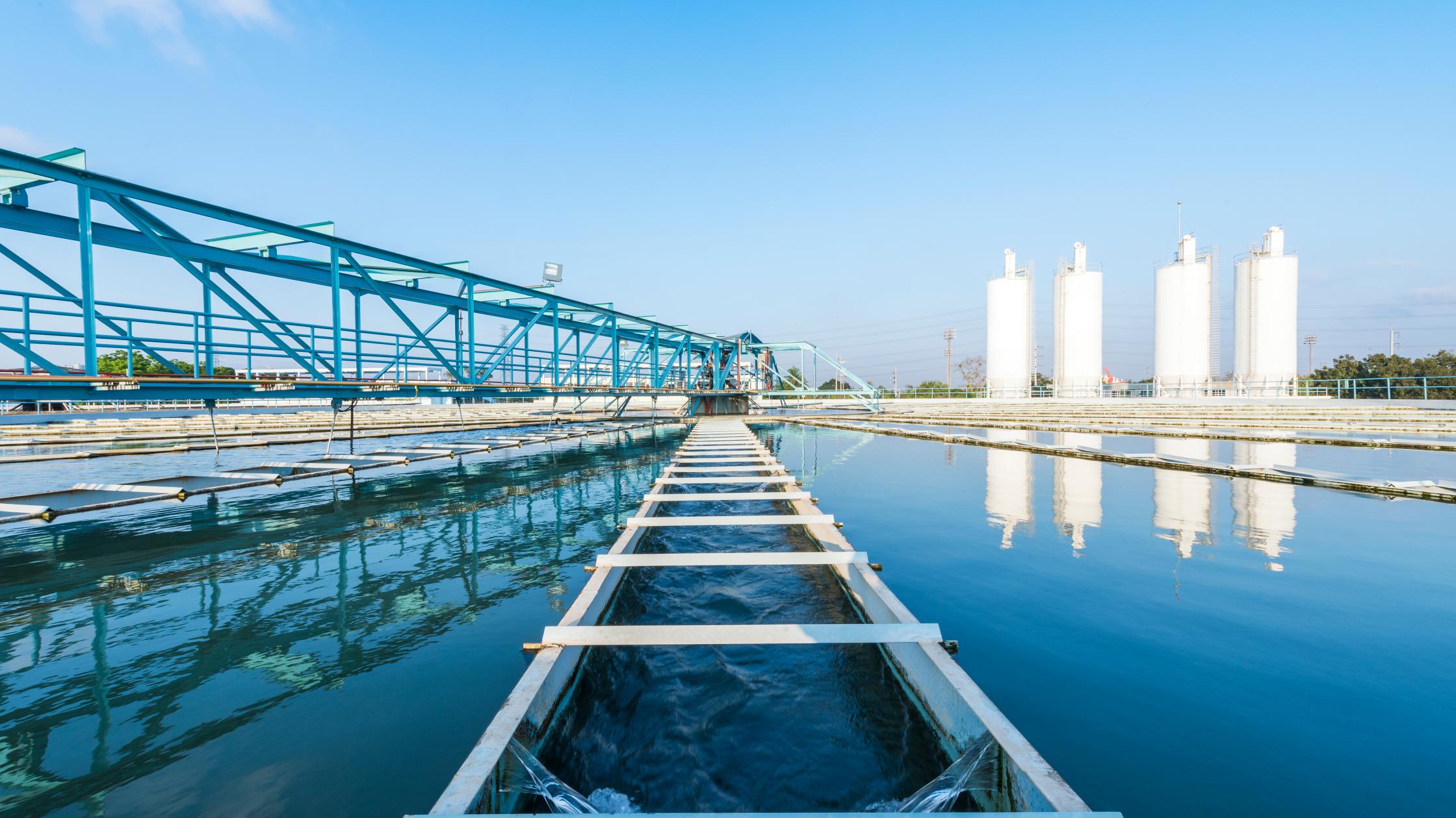 The Solid Contact Clarifier Tank type Sludge Recirculation.